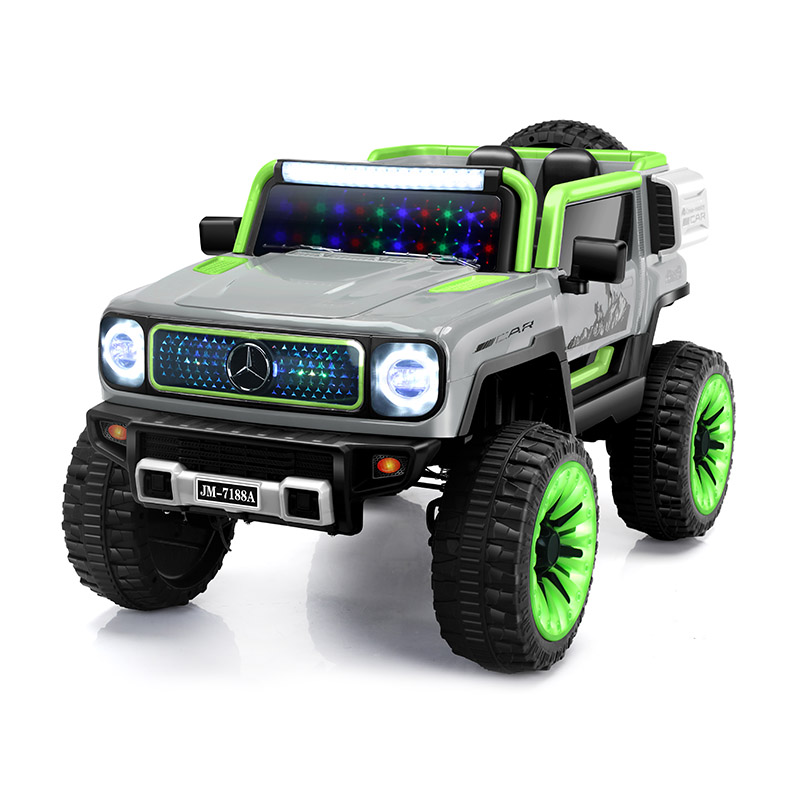 12V-os négykerekű autó felfüggesztéssel és lengőkarral